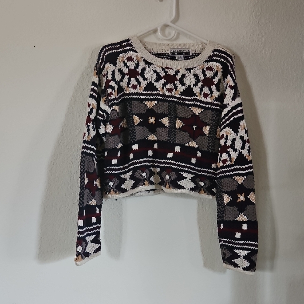 Chic Geometric Cropped Knit Sweater - Black, White, and Brown